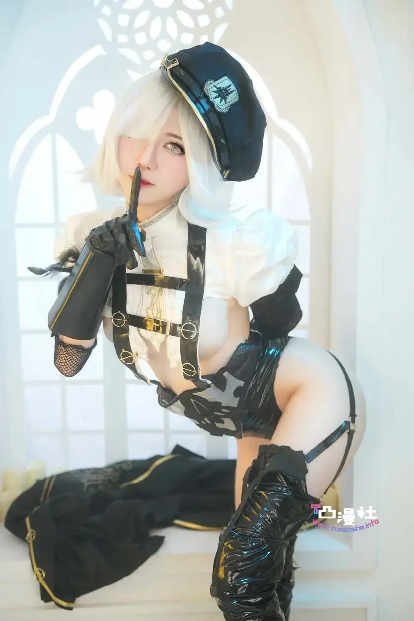 [免费]Sally Dorasnow Officer 2B[36P166MB]-凸漫社
